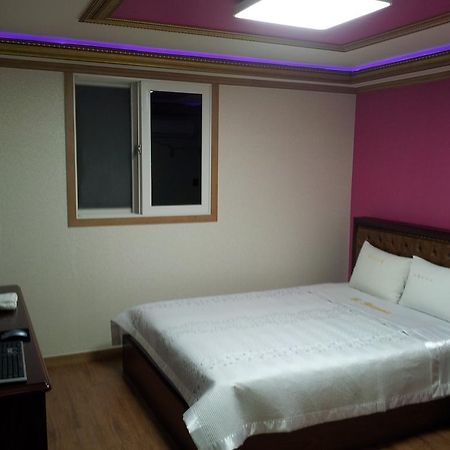GuangJu Hotel Banana Gwangju Metropolitan City Bagian luar foto