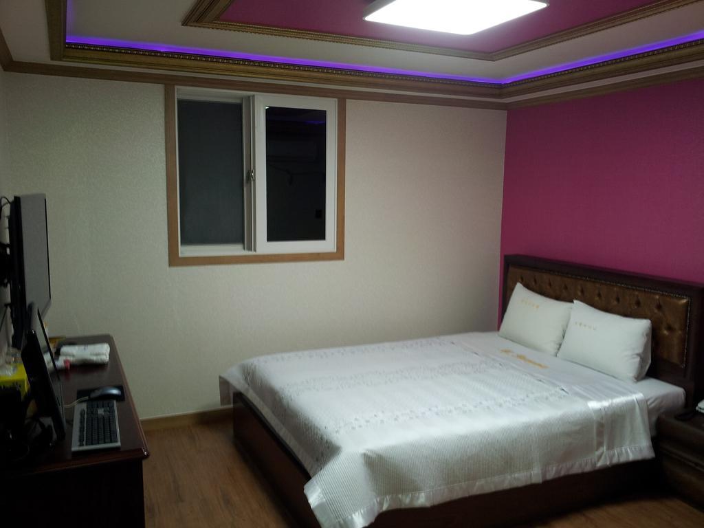 GuangJu Hotel Banana Gwangju Metropolitan City Bagian luar foto