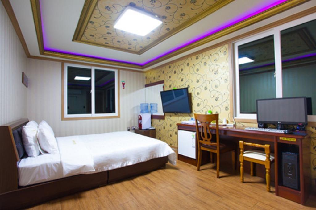 GuangJu Hotel Banana Gwangju Metropolitan City Bagian luar foto