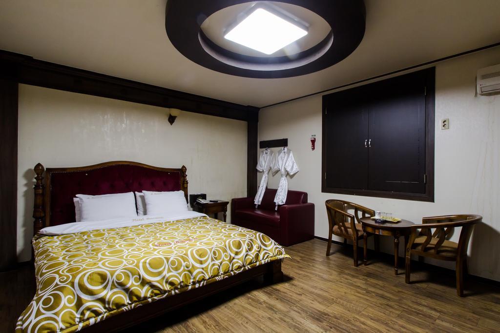 GuangJu Hotel Banana Gwangju Metropolitan City Bagian luar foto