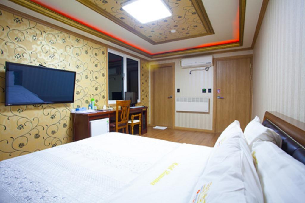 GuangJu Hotel Banana Gwangju Metropolitan City Bagian luar foto