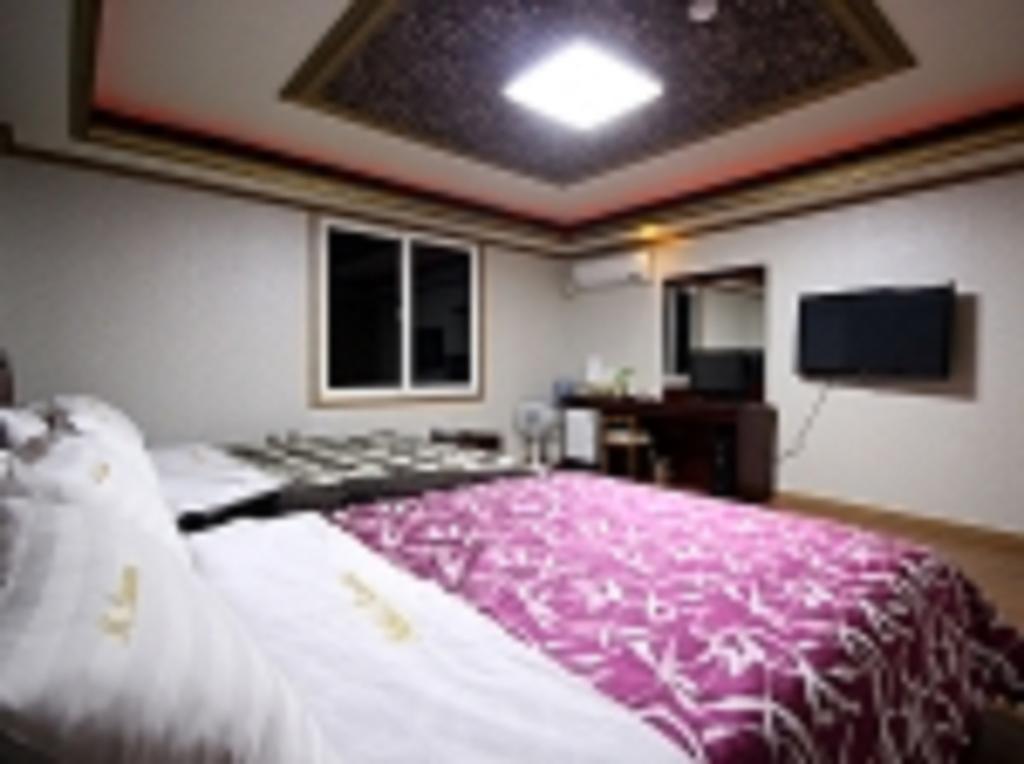 GuangJu Hotel Banana Gwangju Metropolitan City Bagian luar foto