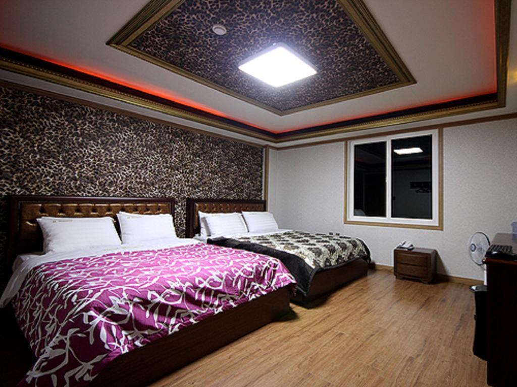 GuangJu Hotel Banana Gwangju Metropolitan City Bagian luar foto